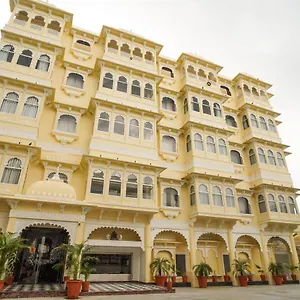 Resort The Amar Mahal By Trulyy ****